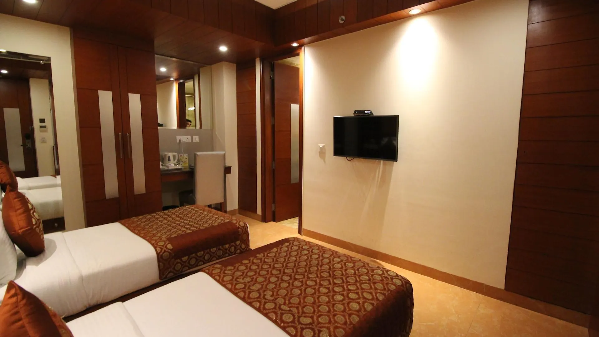 Hotel Golden Grand Delhi  4*, Delhi (National Capital Territory of India) India