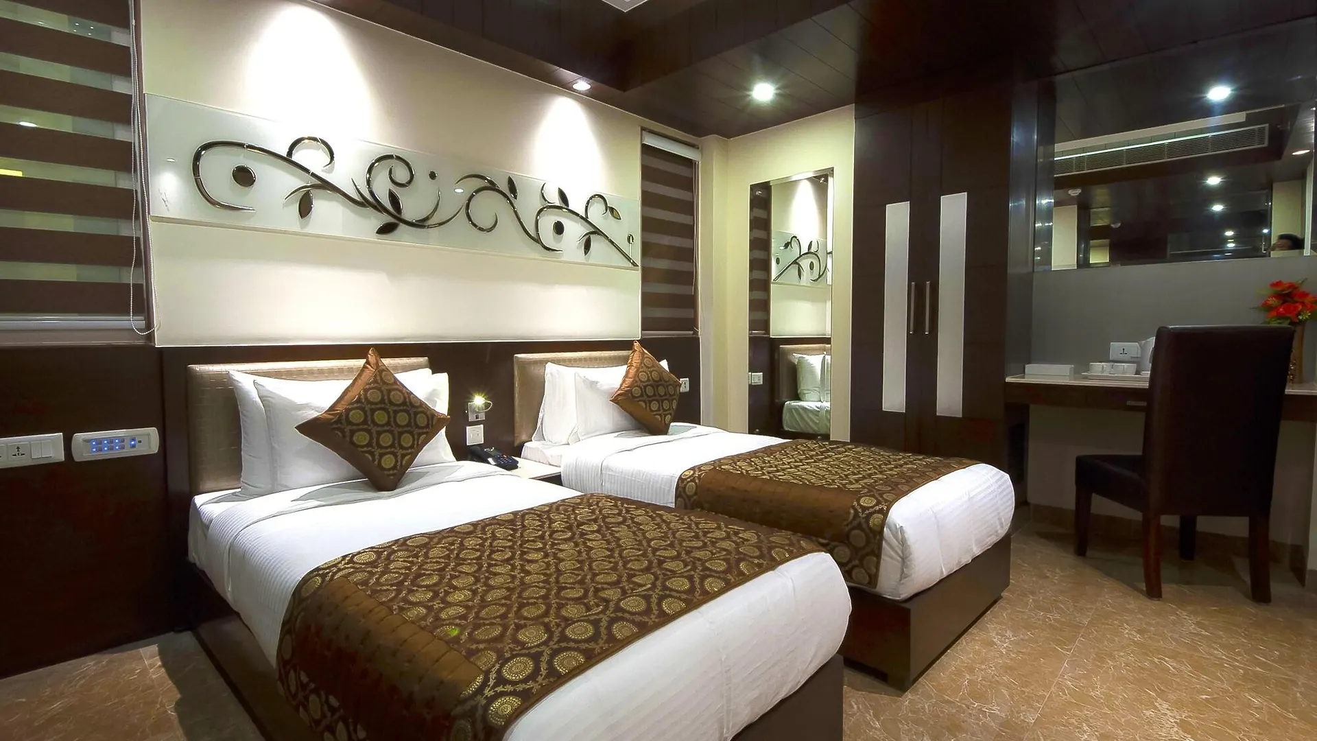 Hotel Golden Grand Delhi  4*, Delhi (National Capital Territory of India)