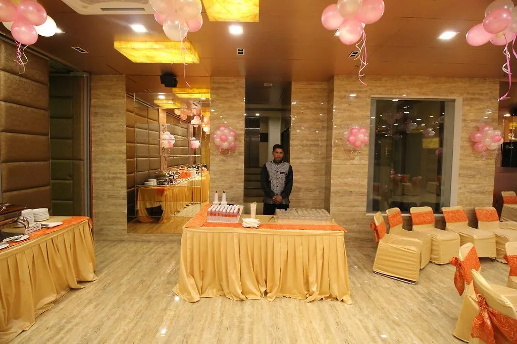Hotel Golden Grand Delhi  4*, Delhi (National Capital Territory of India) India