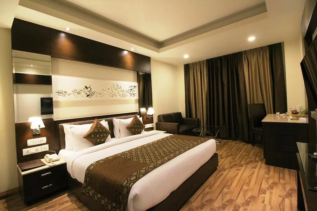 Hotel Golden Grand Delhi  4*, Delhi (National Capital Territory of India) India