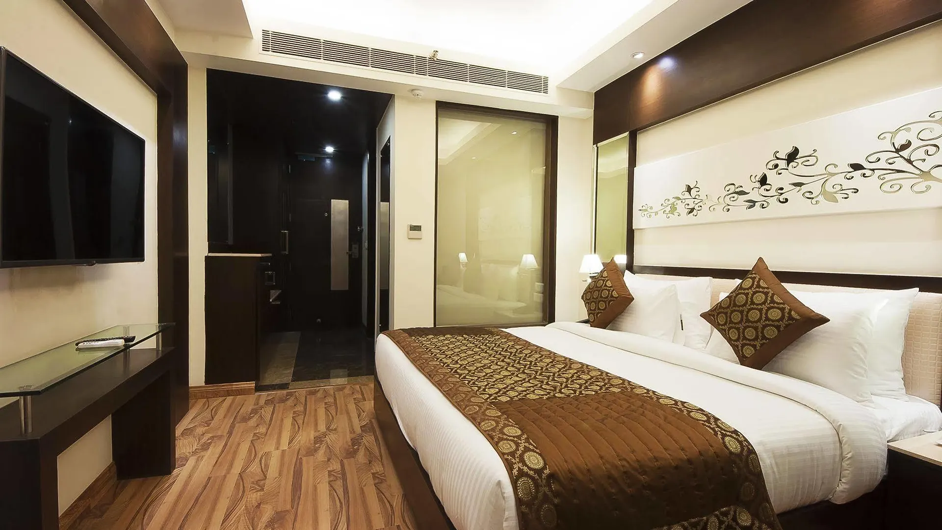 Hotel Golden Grand Delhi  Delhi (National Capital Territory of India)